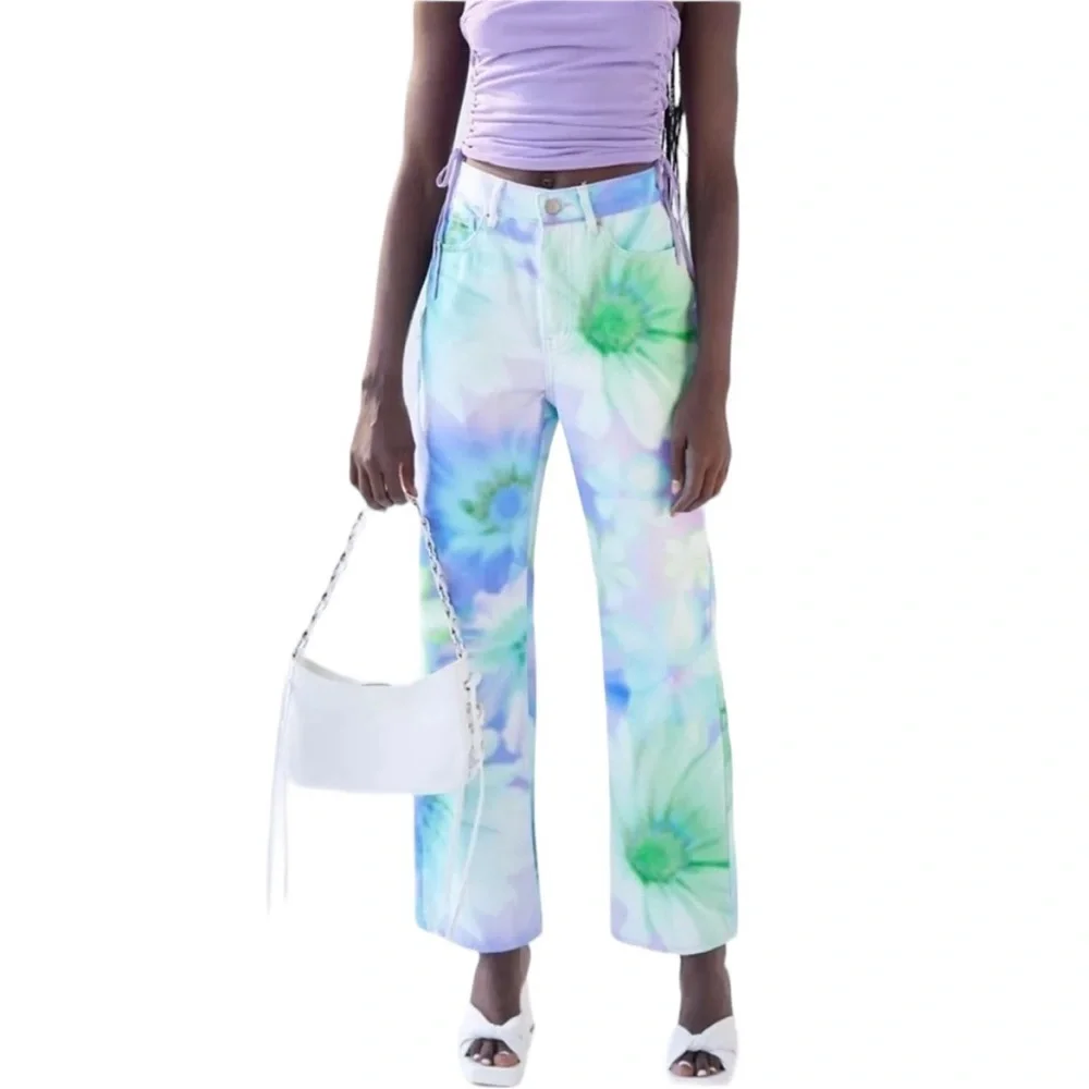 Urban Outfitters BDG High Waisted Botanical Cowboy Jeans Size 29
